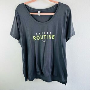 Under Armour Gray Beyond Routine Graphic Tee Women’s Size L